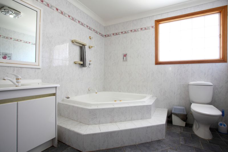 Top Bathtub Installation Companies in La Mirada, CA